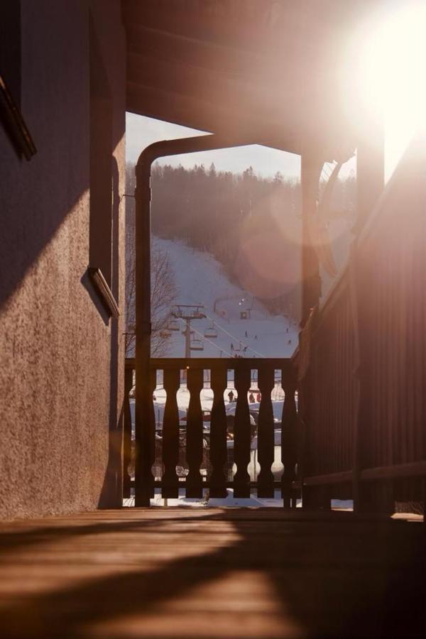 Noclegi Pod Gromadzyniem Ustrzyki Dolne Bagian luar foto
